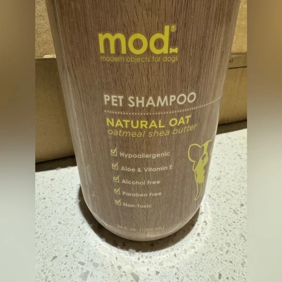 New Unopened Mod Hypoallergenic Dog Pet Shampoo Natural oatmeal shea butter 34oz - Picture 2 of 3